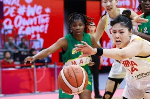 leyu-世预赛开门红！李月汝21+11，三大中锋均上双，中国女篮81-68马里