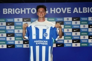 leyu-官方：布莱顿签下24岁布鲁日左后卫德屈佩，转会费据悉2000万欧